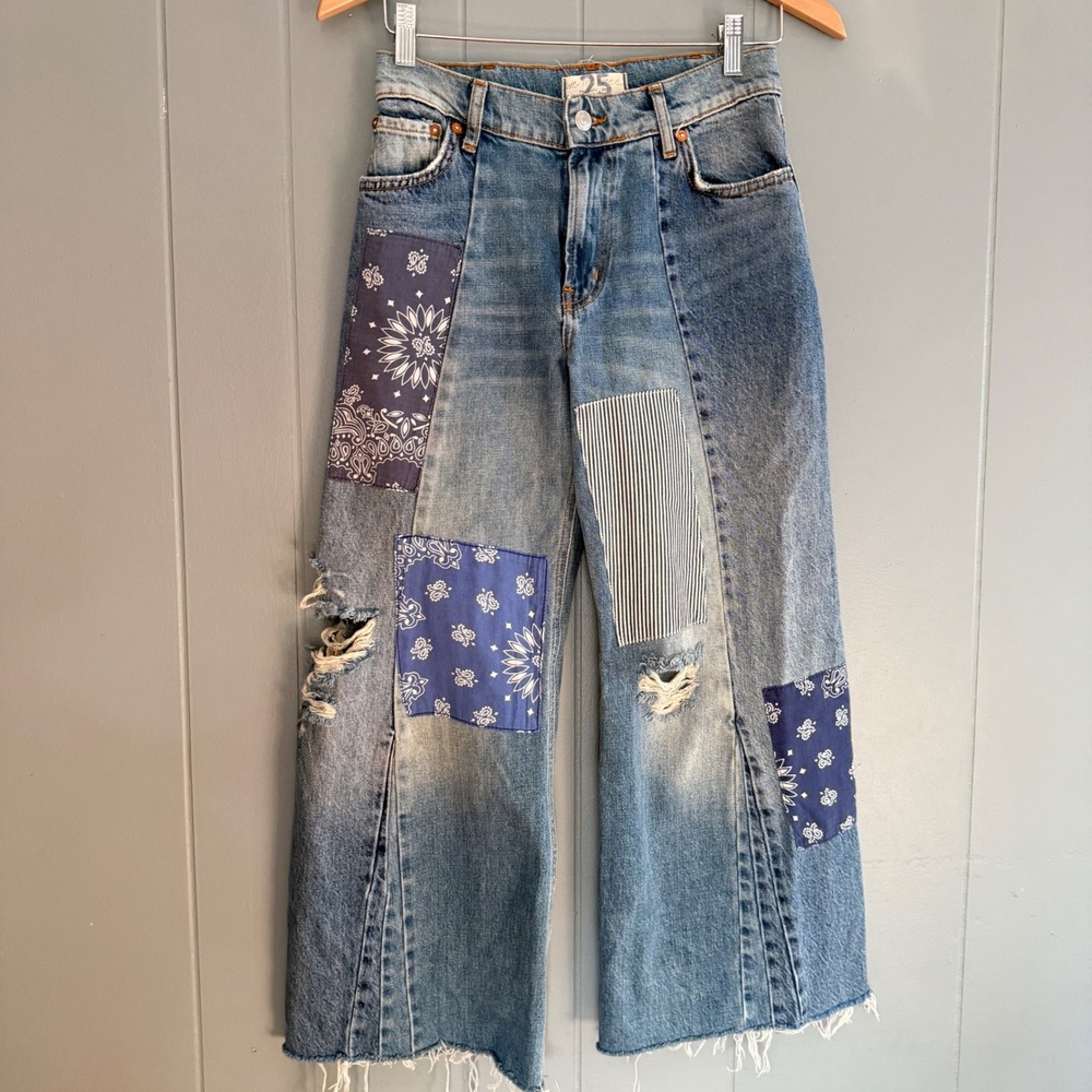 Free People Heart of Gold Patchwork Bandana Jeans Sz 25 Mid Rise Wide Leg Hippie